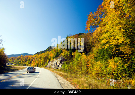 Die Kancamagus Highway im Herbst in New Hampshire USA Stockfoto