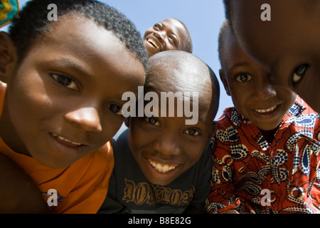 Senegalesische Boys in Dakar Westafrika Stockfoto