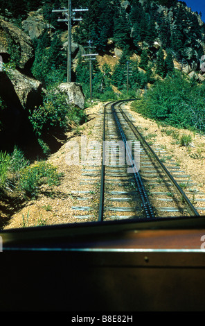 Diesel-elektrische Glas Sightseeing Züge fuhren von 1940 bis 1965 auf dem Pikes Peak Cog Railway, Colorado, USA Stockfoto