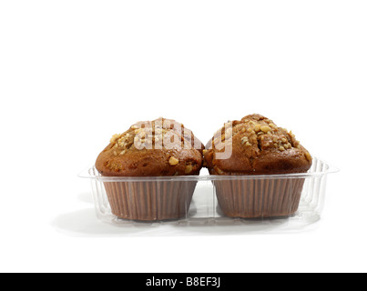 Tablett mit Bananen-Nuss-Muffins Stockfoto