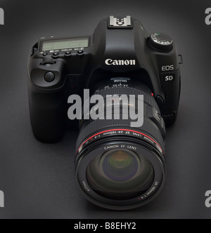 Canon 5D MkII digial SLR-Kamera mit 24-105mm L-Serie-Zoom-Objektiv, 21mp CMOS-sensor Stockfoto