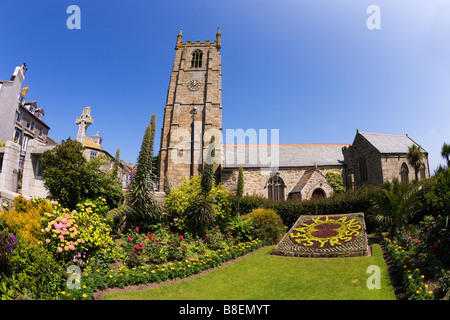 Pfarrkirche Memorial Gärten im Sommer Sonne St Ives Cornwall West Country England UK United Kingdom GB Großbritannien britische ist Stockfoto