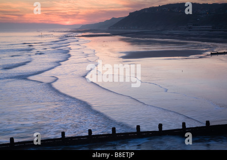 Cromer Beach vom Pier bei Sonnenaufgang Stockfoto