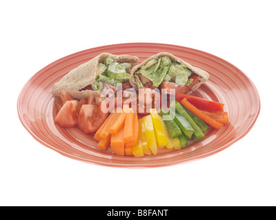 Fladenbrot gefüllt mit Salat Stockfoto