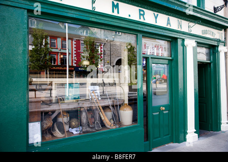 M Ryans Bar, Cashel, County Tipperary, Irland Stockfoto