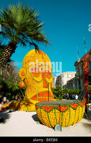 ZITRONE-FESTIFAL-MENTON-COTE D ' AZUR-FRANKREICH Stockfoto