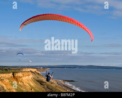 Gleitschirm im Barton am Meer Hampshire England UK Stockfoto