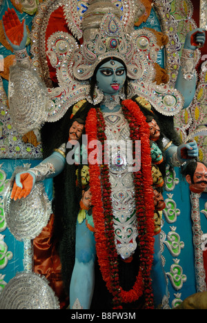 Eine Statue der Göttin Durga als Kali dargestellt Stockfoto