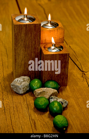 Drei Öllampen auf den Tisch Stockfoto