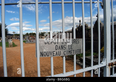 Schwarzer humor, Allerheiligen, Friedhof, Auvergne, Frankreich Stockfoto