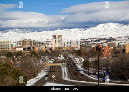 Schneebedeckten Ausläufer und Downtown Boise Idaho USA Stockfoto