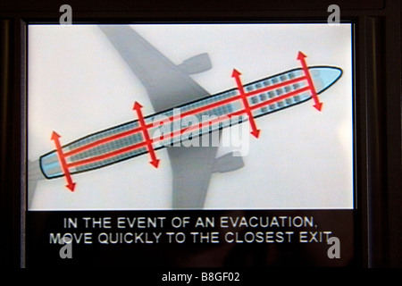 Rückenlehne video Sicherheitshinweise auf Airliner Airbus A 330 Stockfoto