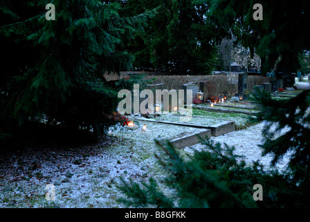 Der Friedhof Malmi in Helsinki am Heiligabend, Helsinki, Finnland, Europa. Stockfoto