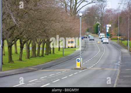 Versteckte Mannschaftswagen Radarfalle Kamera versteckt in den Bäumen auf B-Straße-Nord-Ost-england Stockfoto