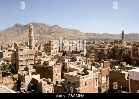 Blick über mehrstöckige Lehmhäuser in Sanaa, Jemen Stockfoto