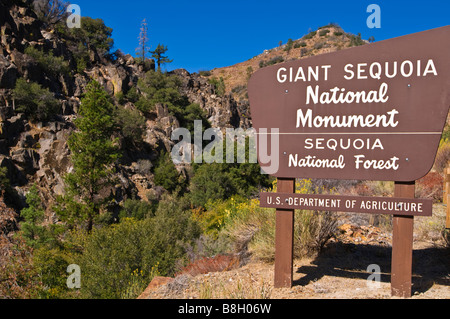 Giant Sequoia National Monument unterzeichnen auf dem Kern River Sierra Nevada in Kalifornien Stockfoto