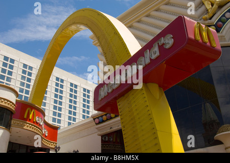 McDonalds-Schild auf dem Strip, Las Vegas, Nevada, USA Stockfoto