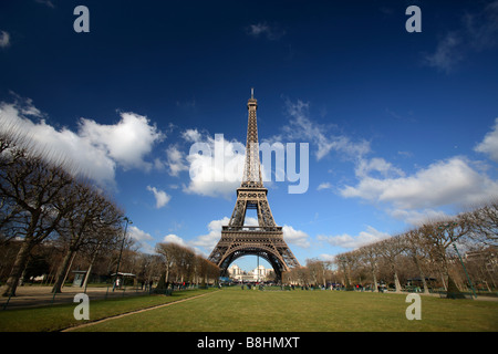 Eiffel-Turm von Champ de Mar, Paris, Frankreich Stockfoto