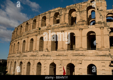 Nicht Rom, sondern das gigantische römische Kolosseum von El Djem in der Nähe von Sousse in Tunesien Stockfoto