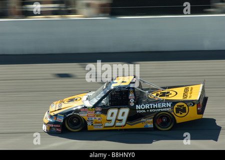 Erik Darnell Rennen seinen Ford Truck im coolen City Zoll 200 auf dem Michigan International Speedway, 2008 Stockfoto