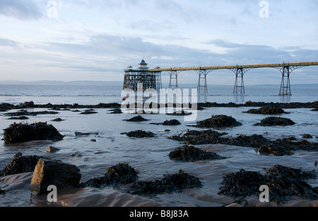 Die viktorianischen Pier in Clevedon in Somerset die einzige vollständig intakte Grade 1 aufgeführten Pier im Land Stockfoto