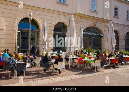 Restaurant-Terrasse in Museen Quartier Bezirk in Wien Österreich Europa Stockfoto