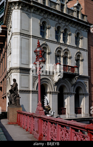 Die Statue, die feine Kunst auf Holborn Viaduct in London Stockfoto