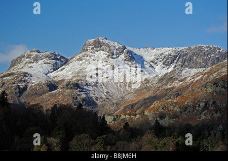 Loft-Crag, Harrison scheut und Pavey Arche im Winter. Great Langdale. Nationalpark Lake District, Cumbria, England, Großbritannien, Europa Stockfoto