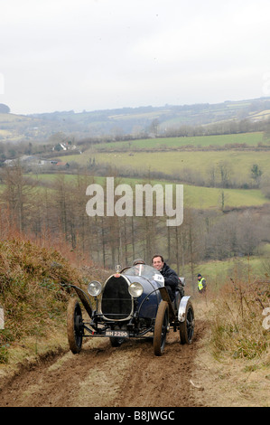 VSCC Exmoor Pony Prüfung 21. Februar 2009 1924 Bugatti Brescia T13 Klettern langer Molland Hügel Stockfoto