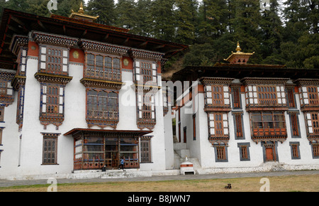 Gebäude in der Kurjey Lhakhang Tempelanlage. Bumthang, Bhutan, Druk Yul.Bumthang, Bhutan, Druk Yul. Stockfoto