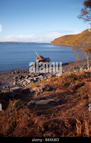 Ruinierte fischtrawler am Ufer des Loch. diabaig Lower diabaig, Wester Ross, Highlands, Schottland Stockfoto