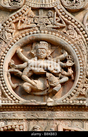 Parasuramesvara Tempel-Nataraja-Dancing Shiva in Shukanasika am wichtigsten Deul. Orissa, Bhubaneshwar, Indien. Stockfoto