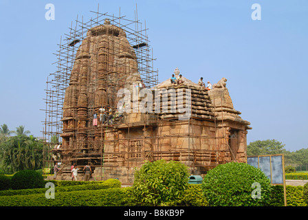 Rajarani Tempel-General-Blick von Süd-Ost zeigt Haupttempel (Deul) mit Jagamohana vor. Orissa, Bhubaneshwar, Indien. Stockfoto