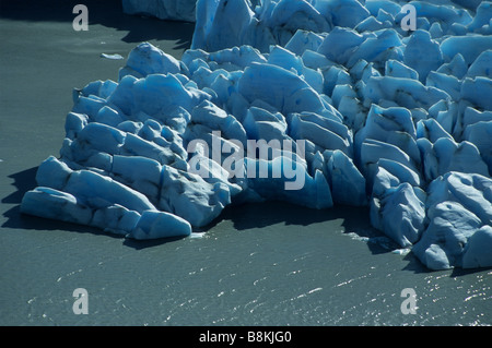 Luftaufnahme von Eisformationen auf Schnauze der Grey Gletscher, Torres del Paine Nationalpark, Patagonien, Chile Stockfoto