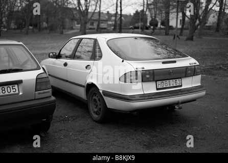 Geparkten SAAB 900 in Helsingborg, Schweden. Aufnahme in die große Krise im Februar 2009. FÜR DEN REDAKTIONELLEN GEBRAUCH BESTIMMT. Stockfoto