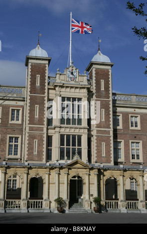 Kneller Hall an sonnigen Tag Stockfoto