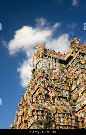 Indien Tamil Nadu Tiruchirappalli Sri Ranganasthwamy Tempel Aalinaadan Thiruveedhi 4. Gopuram Stockfoto