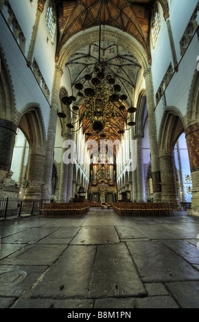 HDR-Foto im Inneren der Kirche St. Bavo oder Grote Kerk Haarlem Niederlande Stockfoto