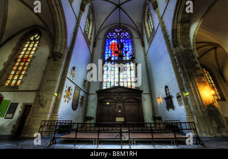 HDR-Foto im Inneren der Kirche St. Bavo oder Grote Kerk Haarlem Niederlande Stockfoto