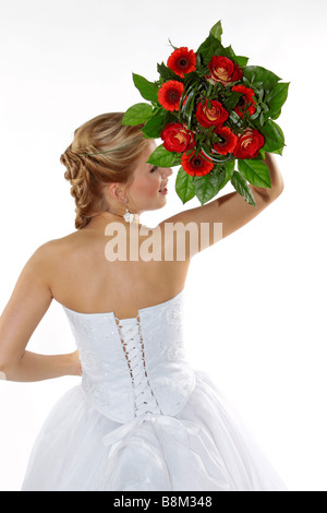 Braut Hochzeit Kleid Brautstrauß werfen Stockfoto