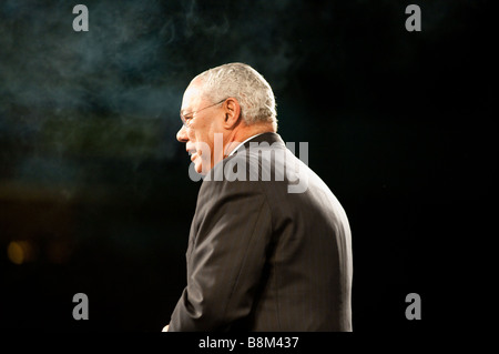 Sacramento ca Februar 24 General Colin Powell spricht 2009 zu einem motiviert, Seminar an der Arco Arena in Sacramento, Calif Stockfoto