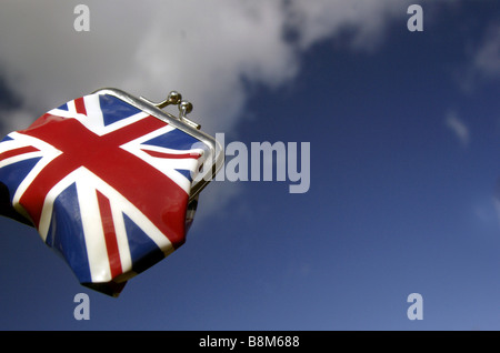 British / UK Handtasche fallen vom Himmel, Austritt Stockfoto