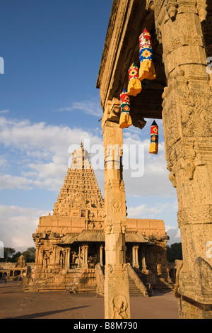 Indien-Tamil Nadu Thanjavur Brihasdishwara Tempel von der riesigen Nandi-statue Stockfoto