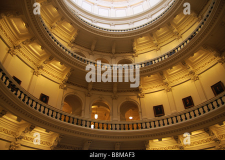 Ein Blick ins Innere der Kuppel der Hauptstadt Gebäude in Austin Texas USA Stockfoto