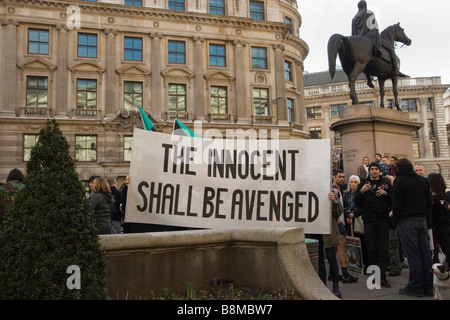 Anti-Huntingdon Life Sciences protest außerhalb der Royal Exchange in London Stockfoto