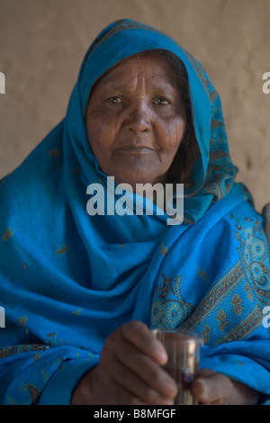 Frauen im Dorf bei der 4. Nil Catharact Region Nubien Sudan Stockfoto