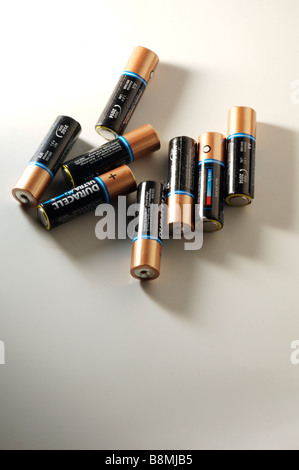 Haufen von Batterien Stockfoto