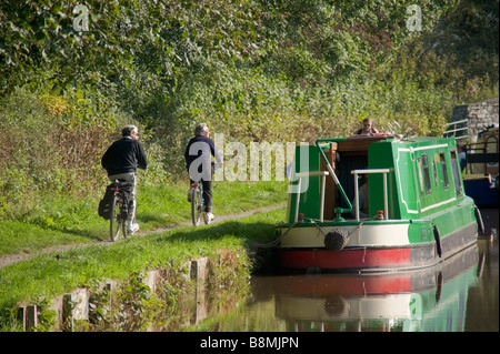 Radweg der Taff Trail auf der Monmouthshire und Brecon Canal Brecon Beacons Nationalpark wales powys Stockfoto