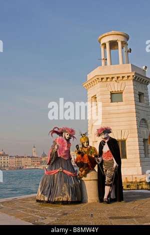 Karneval in Venedig. Mädchen Woman Kostüm & Maske, Leuchtturm Venedig Veneto Italien Europa vertikale 90864-Venedig Stockfoto