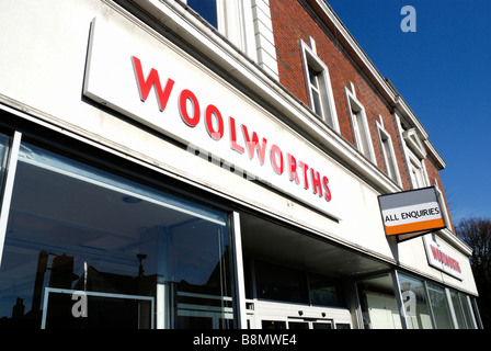 Geschlossene Woolworths-Shop zum Verkauf oder zur Miete Stockfoto